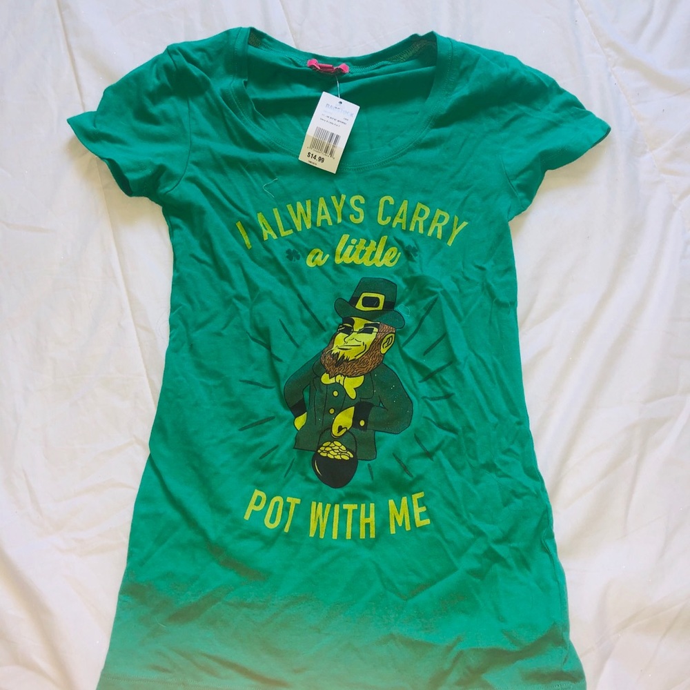 “I always carry a little pot with me” tee